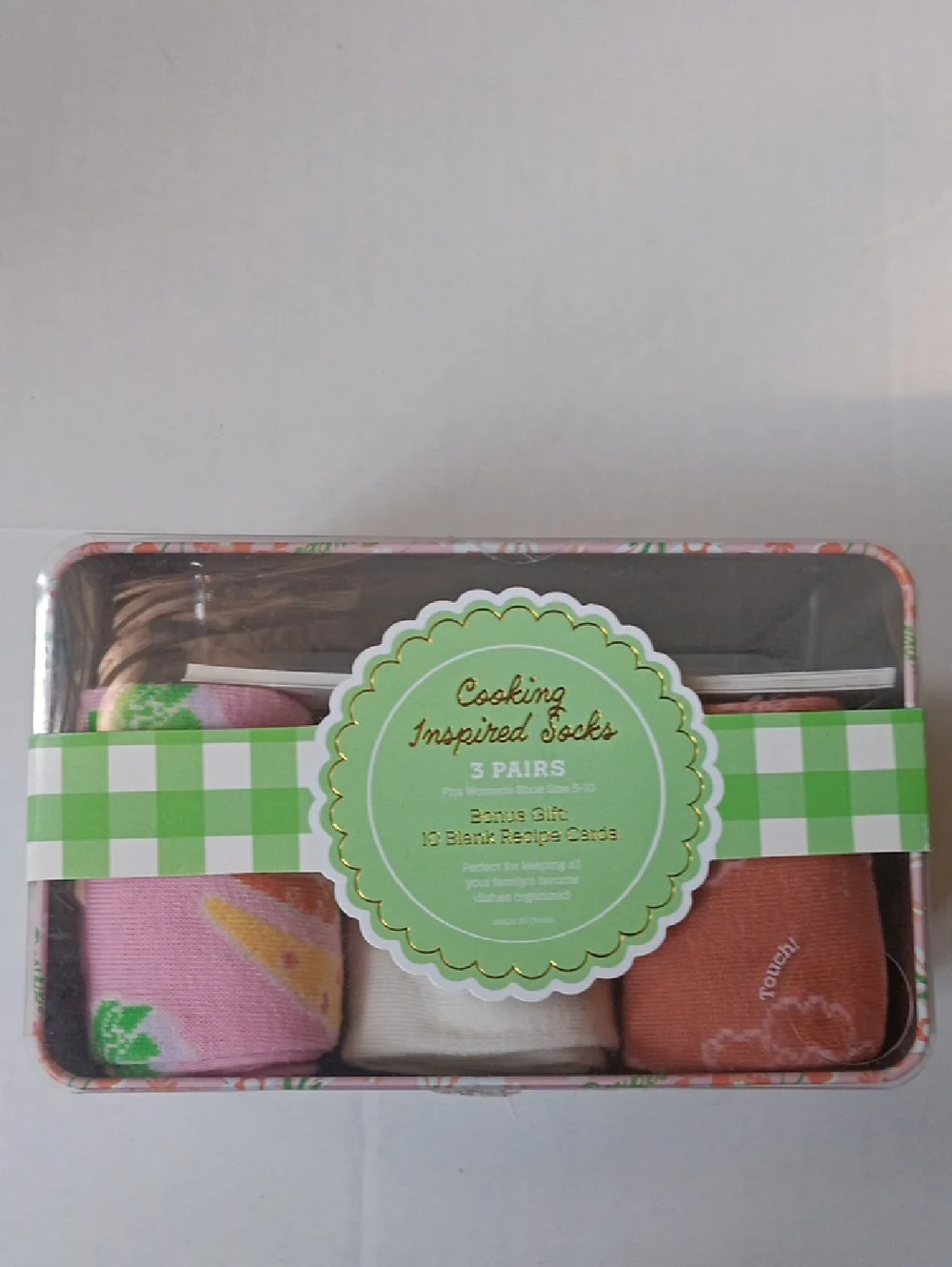 COOKING INSPIRED SOCKS - 3 PAIR GIFT SET (PINK, CREAM, BROWN) BLANK RECIPE CARDS